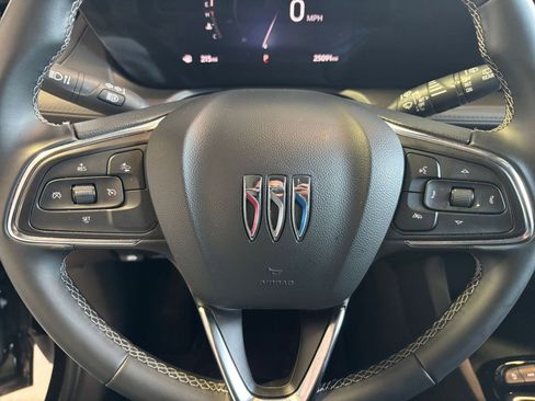 Used 2025 Buick Encore GX Preferred image 31