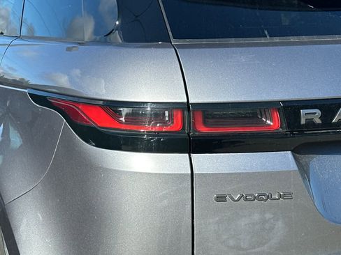 Used 2023 Land Rover Range Rover Evoque R-Dynamic S image 15