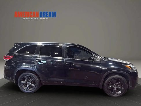 Used 2018 Toyota Highlander Limited Platinum AWD/4WD image 6