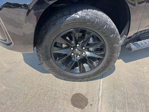 Used 2021 Chevrolet Tahoe Z71 w/ Z71 Signature Package image 41