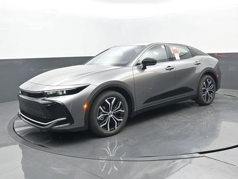 New 2026 Toyota Crown XLE image 12