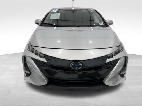 Used 2021 Toyota Prius Prime Limited w/ Carpet Mat Package (TMS) image 7