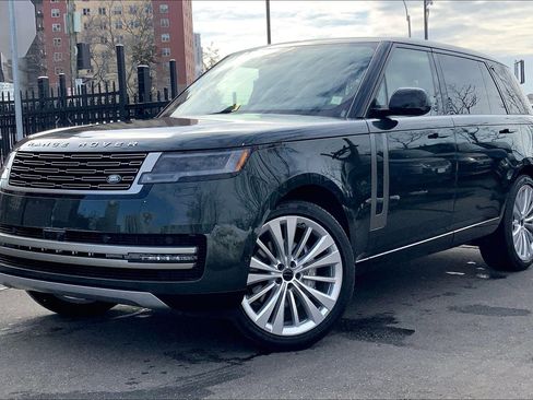 New 2026 Land Rover Range Rover Long Wheelbase SE image 1