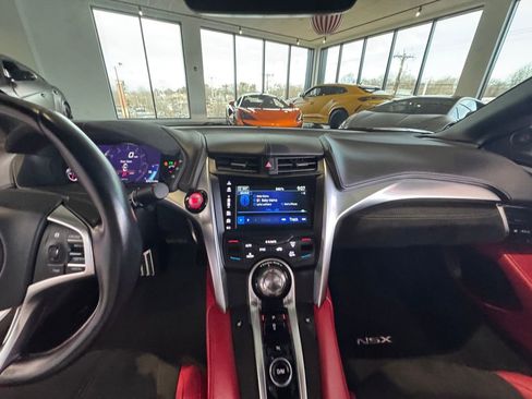 Used 2020 Acura NSX image 37