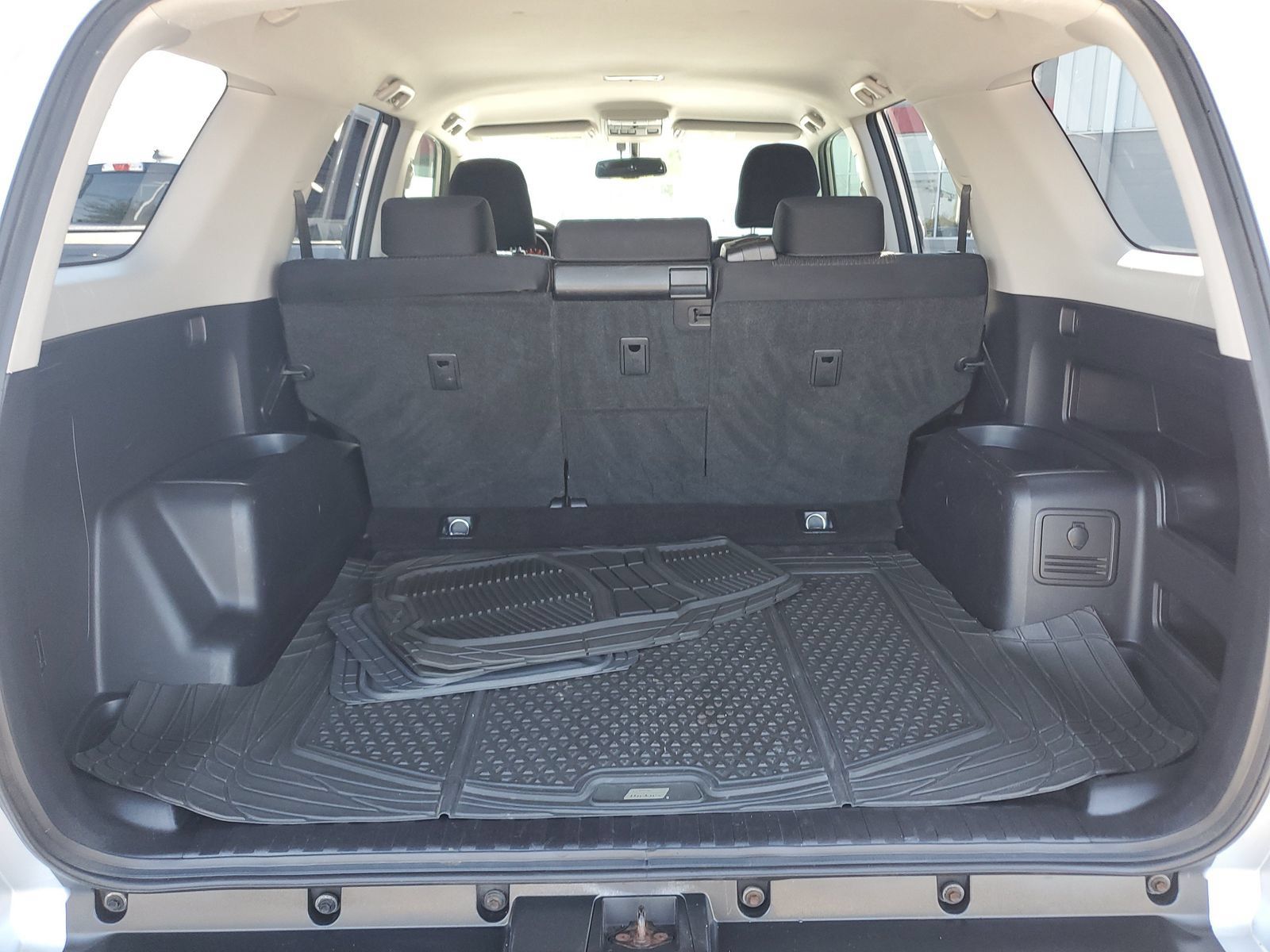 Used 2010 Toyota 4Runner SR5 AWD/4WD image 8