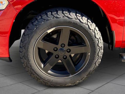 Used 2017 RAM 1500 Express image 11