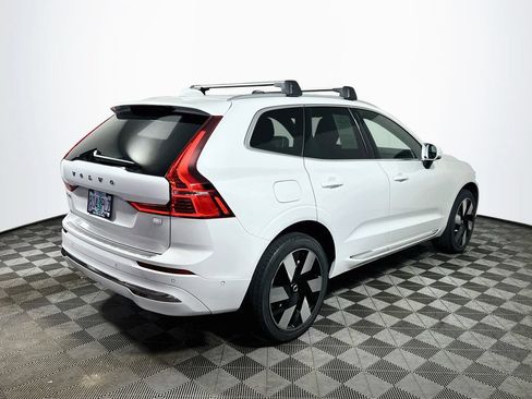 Used 2023 Volvo XC60 T8 Plus w/ Protection Package Premier AWD/4WD image 7