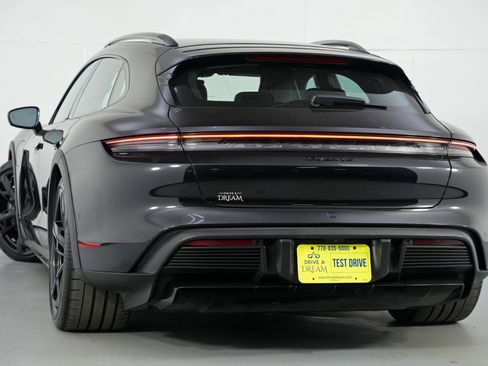 Used 2022 Porsche Taycan 4 Cross Turismo image 6