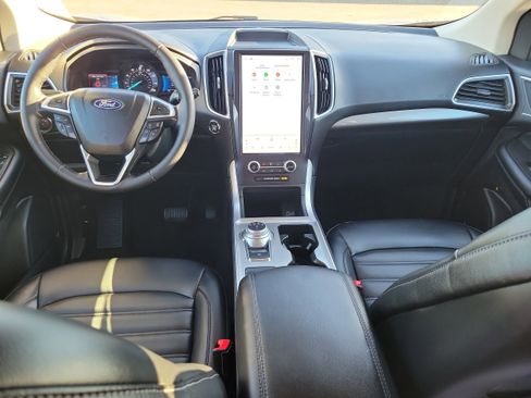 Used 2024 Ford Edge SEL w/ Convenience Package image 14