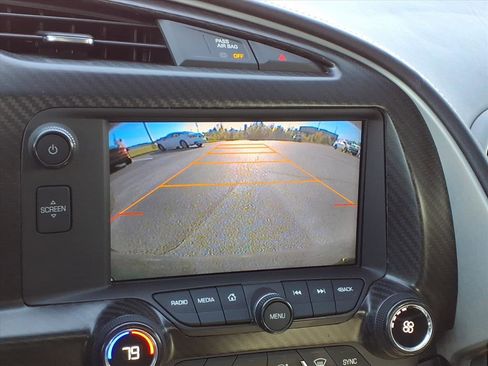 Used 2015 Chevrolet Corvette Z06 w/ 3LZ Preferred Equipment Group image 9