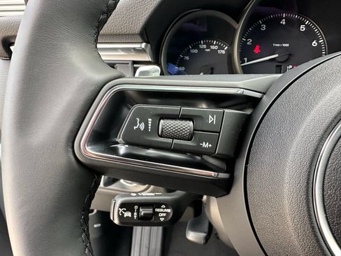 Used 2026 Porsche Macan AWD/4WD image 18