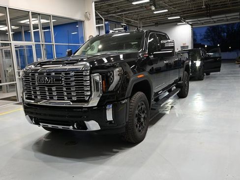 New 2026 GMC Sierra 2500 Denali w/ Denali Reserve Package image 1