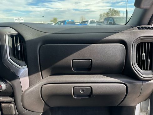 Used 2022 GMC Sierra 2500 Pro w/ Gooseneck/5TH Wheel Package image 19