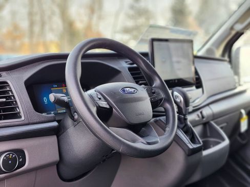 New 2026 Ford Transit 250 148 Medium Roof image 17