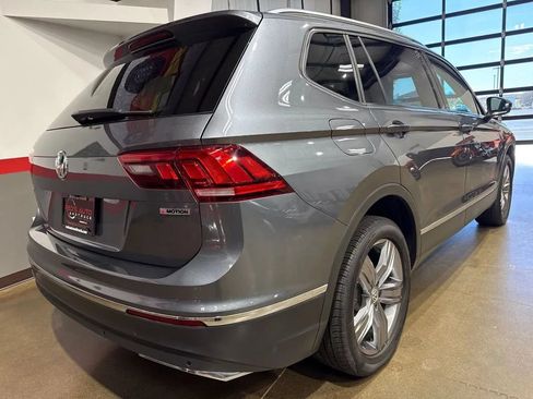 Used 2021 Volkswagen Tiguan SEL AWD/4WD image 48