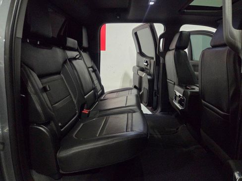 Used 2022 GMC Sierra 1500 Denali w/ Denali Premium Package image 75