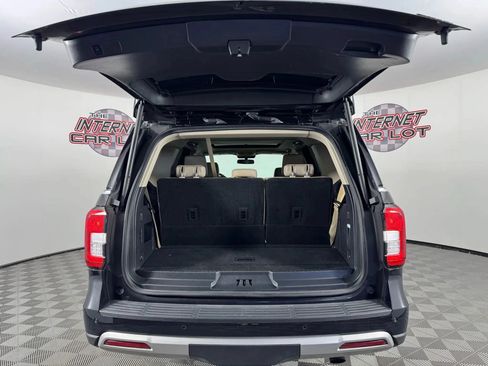 Used 2023 Ford Expedition XLT AWD/4WD image 31