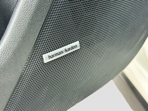 Used 2023 Subaru Crosstrek 2.5i Limited image 18