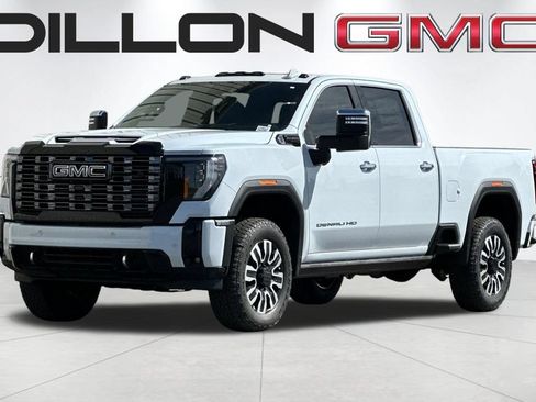 New 2026 GMC Sierra 2500 Denali Ultimate AWD/4WD image 8