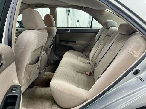 Used 2005 Toyota Camry LE FWD image 21