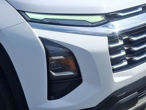 Used 2025 Chevrolet Equinox LT AWD/4WD image 27