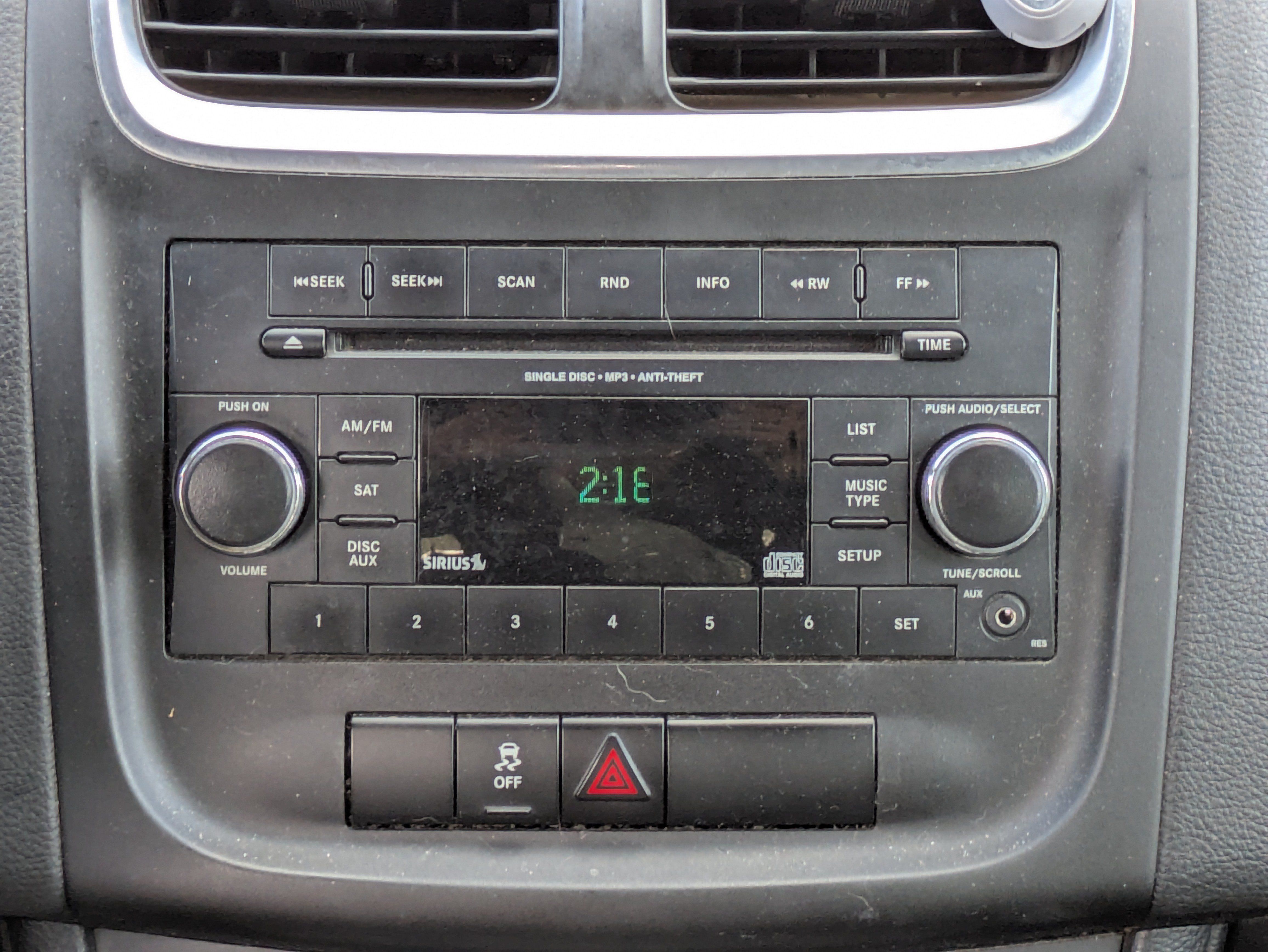 Used 2013 Dodge Avenger SXT FWD image 16