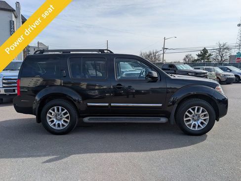 Used 2012 Nissan Pathfinder LE image 4