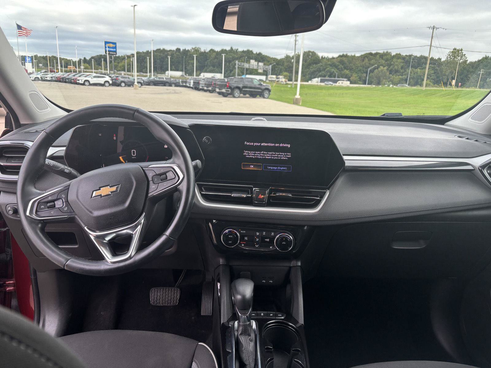 Used 2024 Chevrolet TrailBlazer LT w/ Convenience Package AWD/4WD image 16