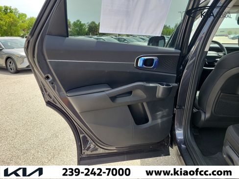 New 2026 Kia Sorento LX FWD image 13