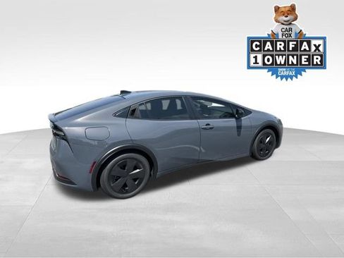 Certified 2026 Toyota Prius Plug-In Hybrid FWD image 4
