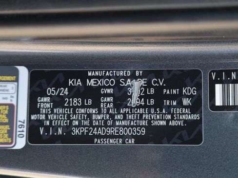 Used 2024 Kia Forte LXS w/ LXS Technology Package FWD image 29