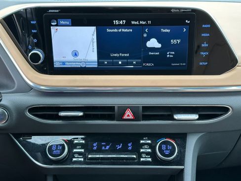 Used 2021 Hyundai Sonata Limited w/ Preferred Accessory Package image 25