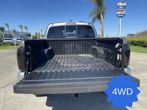 Used 2022 Toyota Tacoma SR AWD/4WD image 23