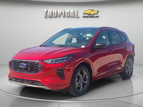 Used 2024 Ford Escape ST-Line w/ Tech Pack #1 FWD image 1