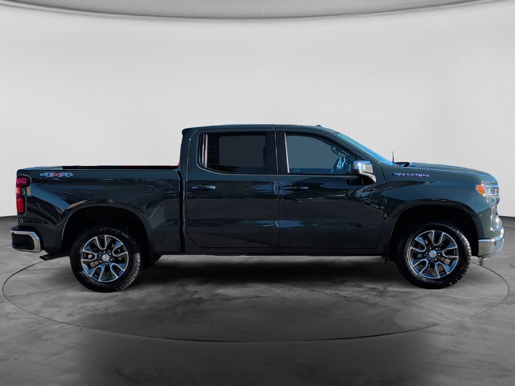 Used 2025 Chevrolet Silverado 1500 LT AWD/4WD image 8