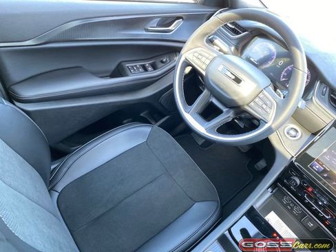 New 2025 Jeep Grand Cherokee L Altitude image 22