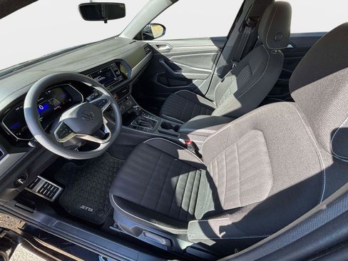 Used 2023 Volkswagen Jetta Sport image 14