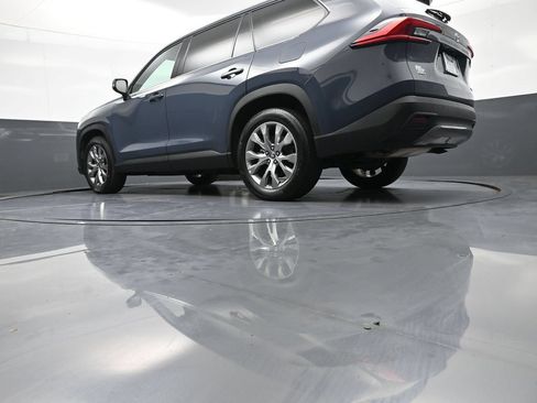 Certified 2024 Toyota Grand Highlander AWD image 33