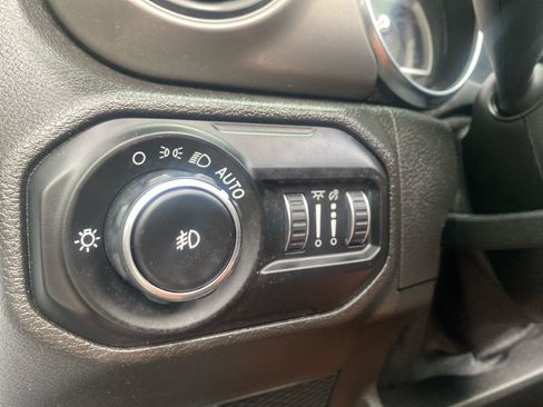 Used 2021 Jeep Wrangler Unlimited Sport w/ Sun And Sound Package AWD/4WD image 23