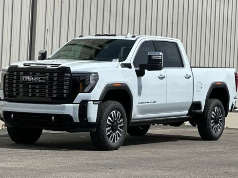 New 2026 GMC Sierra 2500 Denali Ultimate w/ Max Trailering Package AWD/4WD image 8