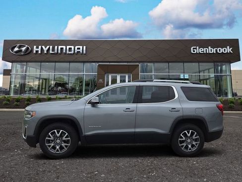 Used 2023 GMC Acadia SLT w/ Preferred Package FWD image 1