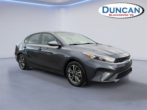 Used 2022 Kia Forte LXS image 1