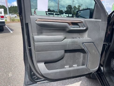 Used 2024 GMC Sierra 1500 Elevation image 13