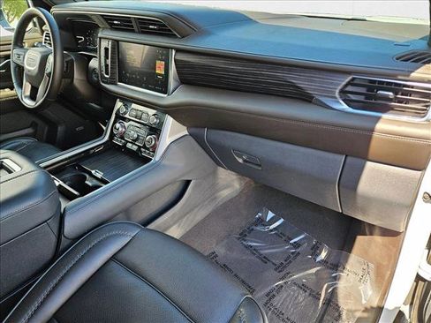 Certified 2023 GMC Yukon Denali image 22