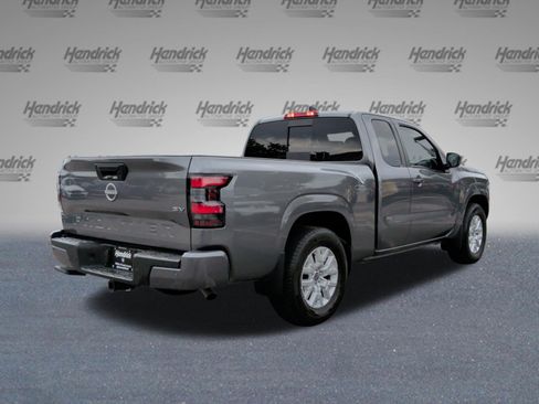 Used 2024 Nissan Frontier SV w/ SV Convenience Package RWD image 7