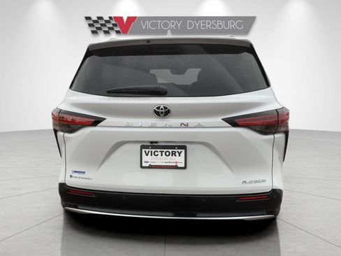 New 2026 Toyota Sienna Platinum AWD/4WD image 5