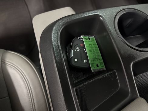 Used 2019 GMC Sierra 1500 SLT image 45