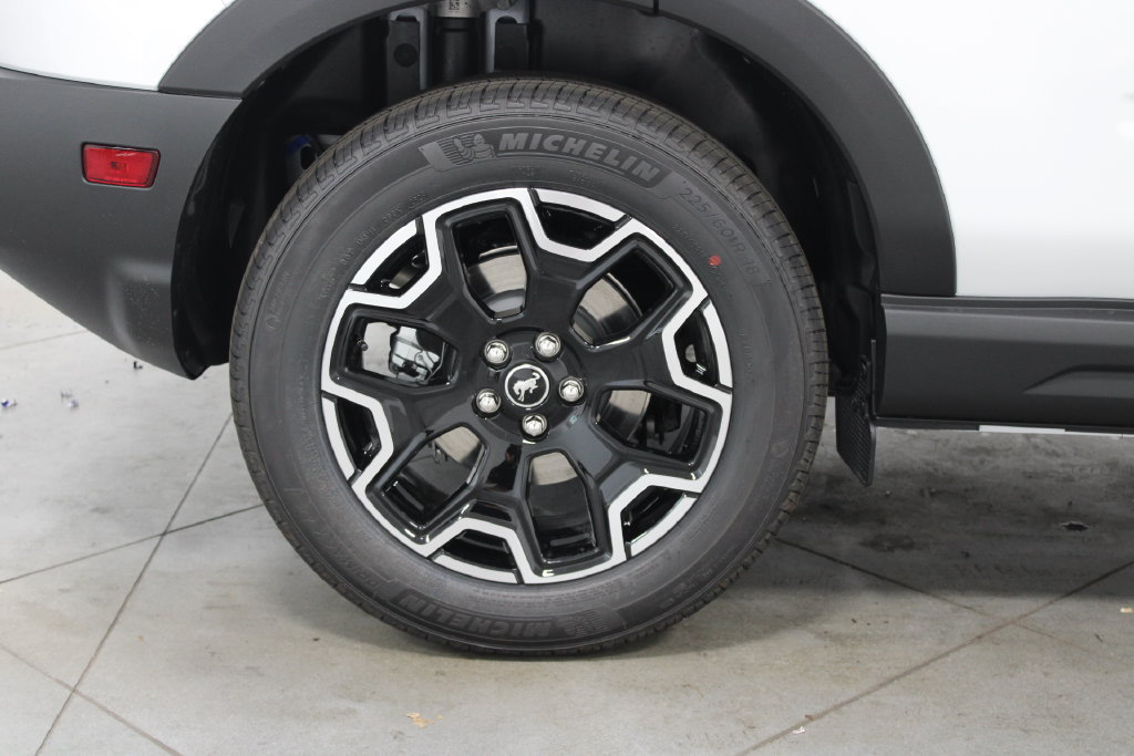 New 2026 Ford Bronco Sport Outer Banks AWD/4WD image 13