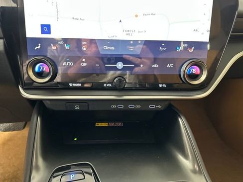 Used 2024 Lexus RZ 300e Premium image 23