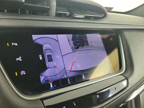Used 2021 Cadillac XT5 Premium Luxury image 27